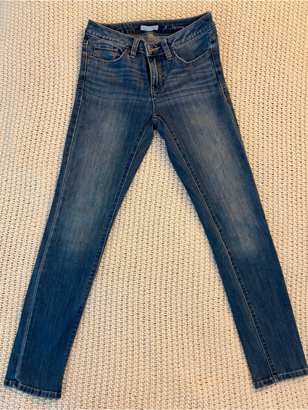 LC Lauren Conrad Skinny Jeans in Medium Blue Denim Size 2